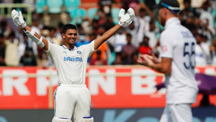 Yashasvi Jaiswal has climbed 37 positions and becomes the 29th Ranked Test latest sports news ICC Test Rankings में यशस्वी जयसवाल ने लगाई 37 पायदान की छलांग, अब किस नंबर पर पहुंचा यह ओपनर?
