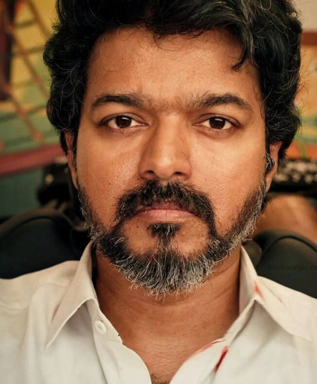 இனிமேல் முதல் நாள் முதல் காட்சி பார்க்க விஜய் ரசிகர்கள் கூட்டம் தியேட்டர் முன் நிரம்பாது.