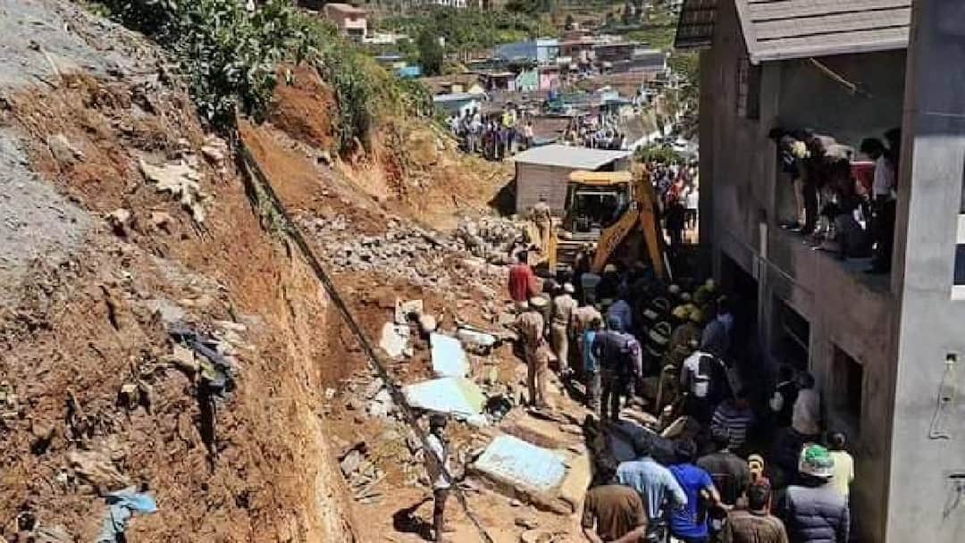 Nilgris news Six people were killed in a landslide during the construction work in ooty - TNN Ooty Landslide : உதகையில் கட்டுமான பணியின்போது ஏற்பட்ட மண் சரிவில் சிக்கி 6 பேர் உயிரிழப்பு - முதல்வர் இரங்கல்