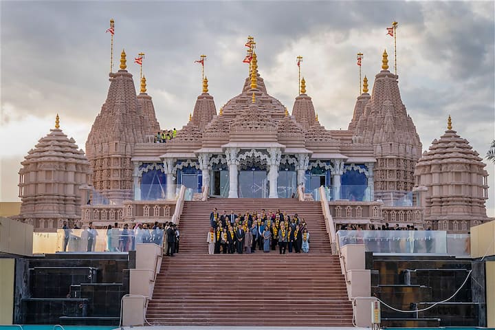 UAE to get first Hindu temple, know all details about BAPS Hindu Temple UAE ને મળશે પહેલું હિંદુ મંદિર, જાણો 27 એકરમાં બનેલા BAPS હિંદુ મંદિર વિશે તમામ વિગતો