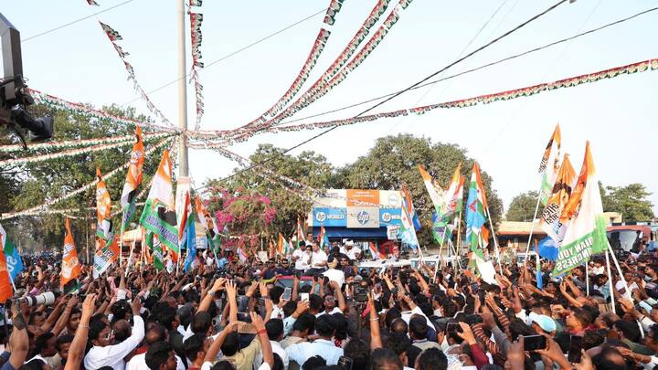 He later visited other locations, including Kutra and Baragaon, engaging with the public and addressing gatherings. (Image Source: Congress Media Cell)