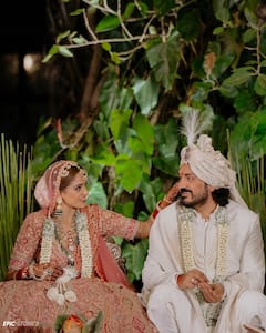 'बदतमीज दिल' एक्ट्रेस Asmita Sood ने बॉयफ्रेंड सिद्ध मेहता संग गोवा में लिए सात फेरे, कपल ने लिपलॉक कर मनाया शादी का जश्न