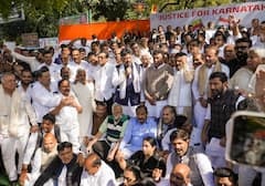 IN PICS: Karnataka Congress Stages 'Chalo Delhi' Protest Against Centre Over Fund Allocation