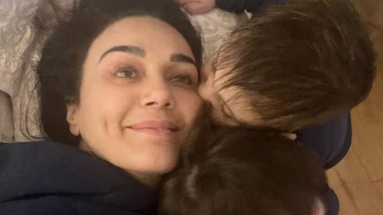 Preity Zinta Shares Rare Pic With Her Children Gia & Jai On Instagram As They Kiss Her; Fans Call Them 'Cuteness Overloaded' Preity Zinta Shares Rare Pic With Her Children Gia & Jai: Fans Call Them 'Cuteness Overloaded'