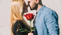 किस कलर के रोज से अपने इश्क़ का इजहार करते हैं पाकिस्तानी? ये रहा जवाब