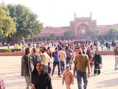 IN Pics: ताजमहल में शाहजहां के उर्स का दूसरा दिन, संदल की रस्म की गई अदा, देखें तस्वीर