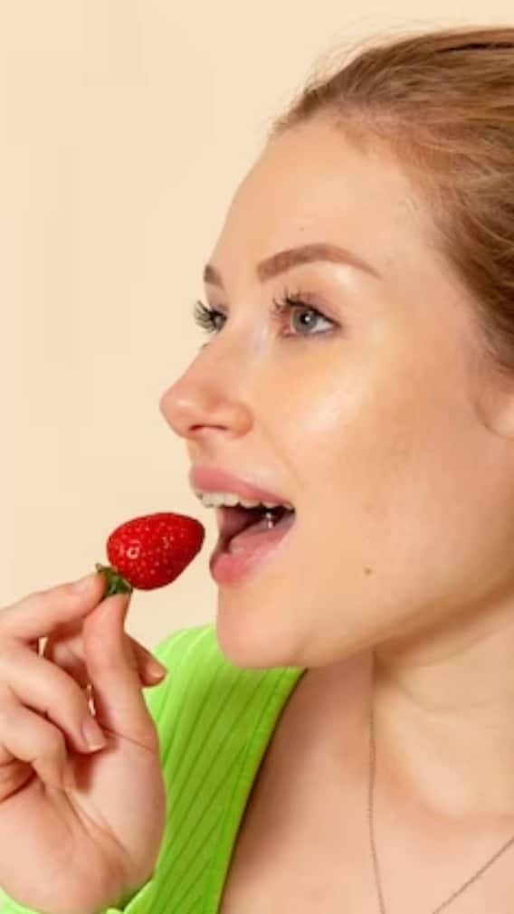 இந்த ஒரு பழம் புற்றுநோய் அபாயத்தை குறைக்கிறதா.? என்ன பழம் தெரியுமா.?