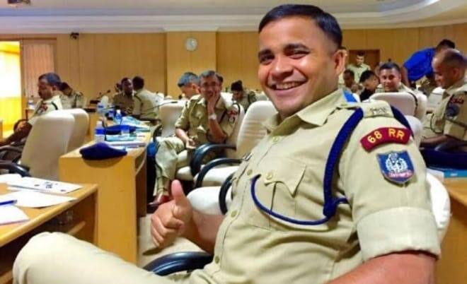IPS Suraj Singh: छत्तीसगढ़ शासन में गृह (पुलिस) विभाग के अवर सचिव मनोज कुमार श्रीवास्तव ने प्रदेश के विभिन्न जिलो में पदस्थ पुलिस अधीक्षकों (SP) का अस्थायी रूप से तबादला किया है. जारी सूची के अनुसार अब कोरिया जिले के नये पुलिस अधीक्षक के रूप में सूरज सिंह परिहार होंगे.