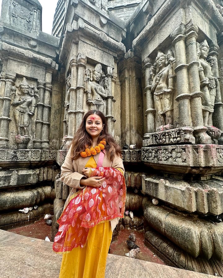 गेल्या काही काळापासून ही अभिनेत्री फार कमी प्रोजेक्टमध्ये दिसली आहे. मागच्या वेळी ती 'दिल दियां गल्लां' या टीव्ही शोमध्ये दिसली होती.(pc:devoleena/ig)