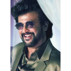 कुली बनकर सामान ढोया…बस कंडक्टर बने, दर-दर की ठोकरें खाईं, आज एक मिनट का एक करोड़ वसूलता है ये बच्चा, पहचाना क्या?