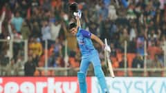 U19 World Cup: যুব বিশ্বকাপের মঞ্চে নজর কেড়ে ভারতের সিনিয়র দলে খেলেছেন, তালিকায় কে কে রয়েছেন?