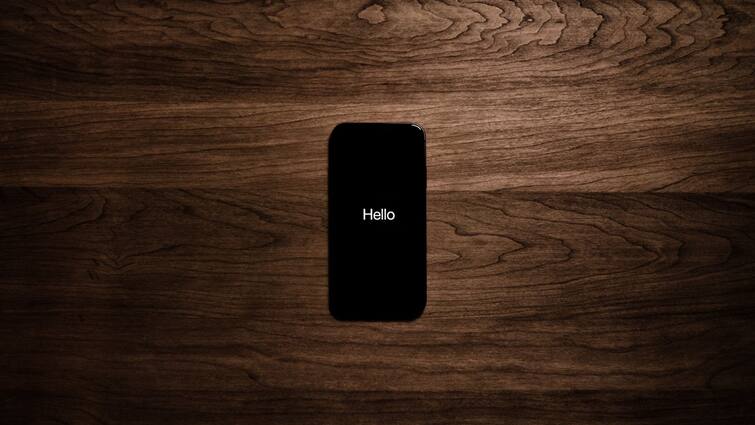 OnePlus May Be Working on Nord Series Phone With Dual Rear Cameras Renders Leaked Here is the Details OnePlus Smartphones: নতুন ফোন নিয়ে জোরকদমে শুরু কাজ, হতে পারে 'নর্ড' সিরিজের মডেল, কেমন হবে ক্যামেরা ফিচার?