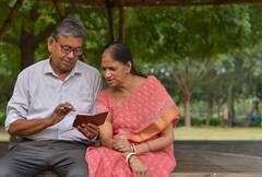 FD Rates: સીનિયર સિટીઝનને આ ટોપ-5 બેંકો આપી રહી છે સૌથી વધારે વ્યાજ, ચેક કરો લિસ્ટ