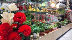 वैलेंटाइन वीक के पहले दिन से ताजनगरी में फूलों से सजा बाजार, फोटो फ्रेम बना आकर्षण का केंद्र