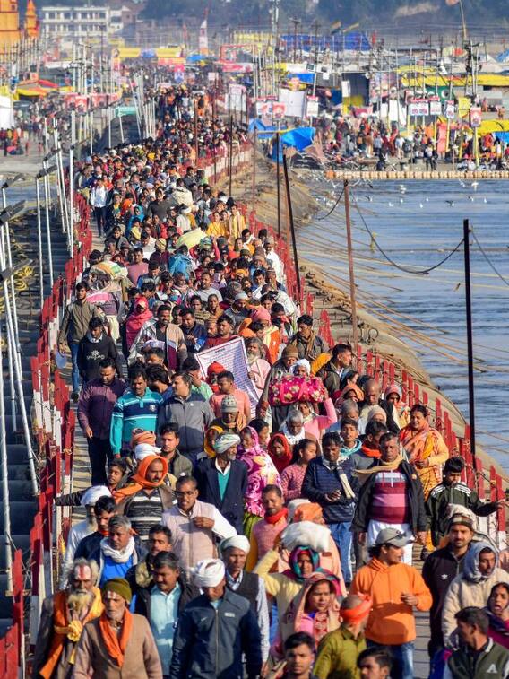 मौनी अमावस्या से पहले माघ मेले में उमड़ा श्रद्धालुओं का सैलाब