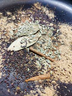 How To Reduce Weight:   जिऱ्याचं पाणी पिण्याचे काय आहेत फायदे!