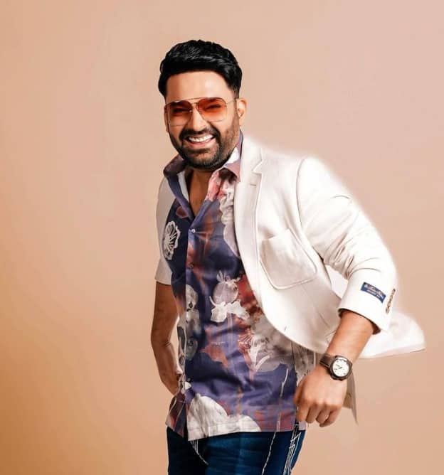 तो चलिए आज हम आपको टीवी के सबसे अमीर एक्टर के बारे में बताने जा रहें हैं, जिनकी विदेशों में भी जबरदस्त फैन फॉलोइंग हैं. यह एक्टर कोई और नहीं बल्कि हम सभी के चहेते कपिल शर्मा है.