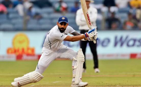 ਵਿਸ਼ਾਖਾਪਟਨਮ ਟੈਸਟ ਮੈਚ ਤੋਂ ਬਾਅਦ ਟੀਮ ਇੰਡੀਆ ਦੇ ਕਪਤਾਨ ਰੋਹਿਤ ਸ਼ਰਮਾ ਅਤੇ ਮੁੱਖ ਚੋਣਕਾਰ ਅਜੀਤ ਅਗਰਕਰ ਗੱਲਬਾਤ ਕਰਦੇ ਨਜ਼ਰ ਆਏ। ਇਸ ਦੌਰਾਨ ਮੁੱਖ ਕੋਚ ਰਾਹੁਲ ਦ੍ਰਾਵਿੜ ਵੀ ਮੌਜੂਦ ਸਨ। ਟੀਮ ਇੰਡੀਆ ਤੀਜੇ ਟੈਸਟ 'ਚ ਕਈ ਬਦਲਾਅ ਦੇ ਨਾਲ ਮੈਦਾਨ 'ਚ ਉਤਰੇਗੀ।