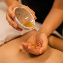 Health Tips: ਆਹ ਤੇਲ ਧੁੰਨੀ 'ਚ ਪਾਉਣ ਨਾਲ ਮਿਲ ਸਕਦੇ ਹਨ ਸਿਹਤ ਨੂੰ ਕਈ ਫਾਇਦੇ