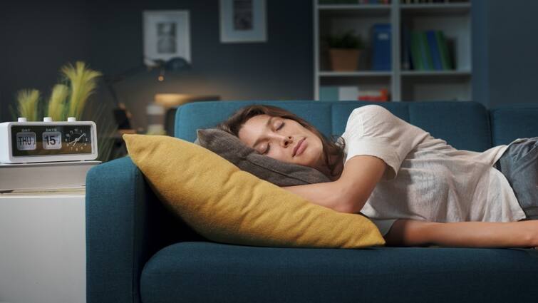 Benefits of Power Nap is power nap good for health sleeping tips Health and lifestyle दिन में अगर मिल जाए कुछ देर की नींद तो तेज चलता है दिमाग, स्टडी में हुए ये चौंकाने वाले खुलासे