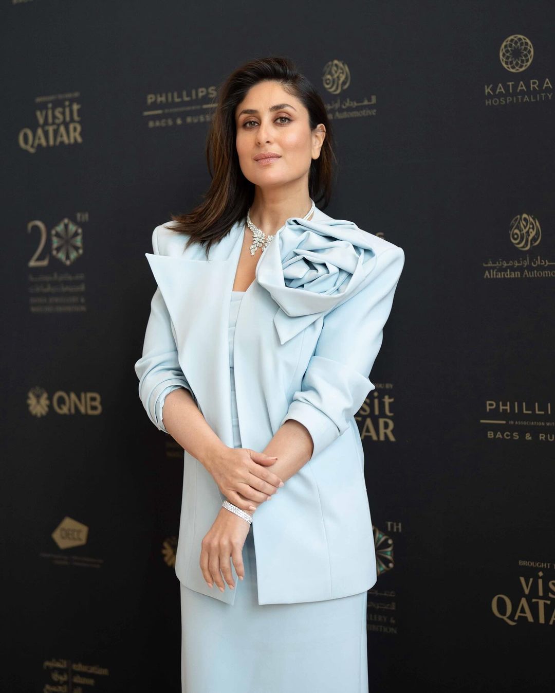 Kareena Kapoor Khan Wows Fans In A Glamorous Blue Outfit At Doha Event; PICS