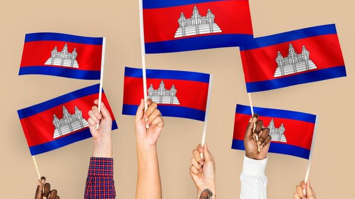 जानकारी के मुताबिक इस मंदिर को बनने में 28 साल लग गए थे. दिवाकर पंडित नाम के ब्राह्मण के आग्रह पर राजा सूर्यवर्मन द्वितीय ने ये मंदिर बनवाना शुरू किया था. कहा जाता है कि राजा की मृत्यु के तुरंत बाद काम रूक गया था, जिसके कारण मंदिर की फिनिशिंग और सजावट अधूरी रह गई थी.