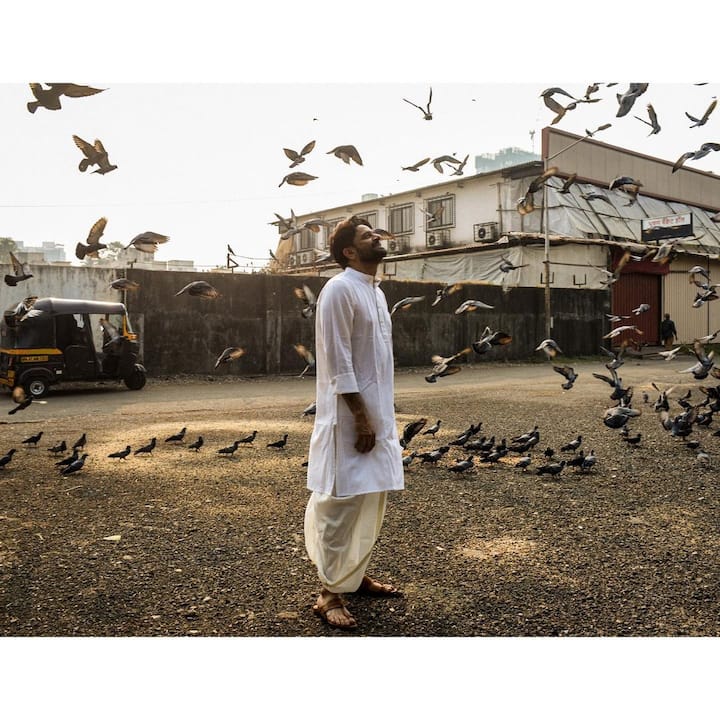 जयदीप अहलावत ने अपना एक्टिंग करियर साल 2008 में एक शॉर्ट फिल्म से शुरू किया था. फिर उन्हें खट्टा मीठा, रॉकस्टार, कमांडो, विश्वरूपम, रईस, बाघी-3, अजीब दास्तान्स जैसी फिल्मों में देखा गया.