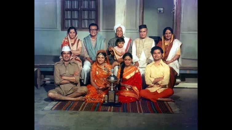 Bawarchi Remake Hrishikesh Mukherjee Rajesh Khanna Jaya Bachchan Original Adaptation By Anushree Mehta Remake Of Hrishikesh Mukherjee's Cult Classic 'Bawarchi' To Be Helmed By Anushree Mehta