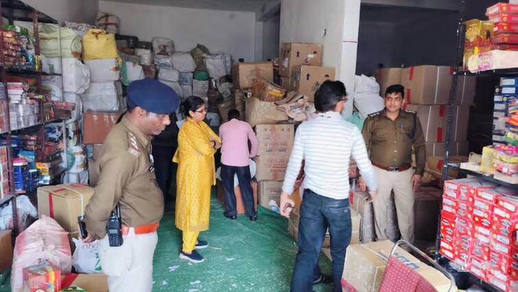 Indore Administration Action Continues 11 firecracker factories shops and warehouses sealed After Harda Factory Blast Ann MP: हरदा हादसे के बाद इंदौर में प्रशासन की कार्रवाई जारी, 11 पटाखा फैक्ट्री-दुकान और गोदाम सील