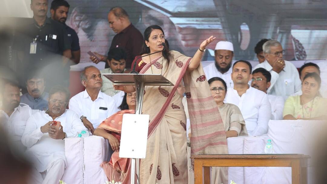 Rohini Khadse criticism of Ajit Pawar group new method of changing father in politics NCP marathi news राजकारणात बाप बदलण्याची नवीन पद्धत आली आहे; रोहिणी खडसेंची अजित पवार गटावर जहरी टीका