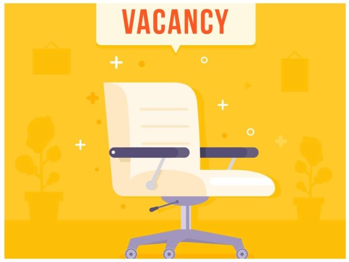 आवेदन करने के लिए योग्यता पद के मुताबिक है और अलग-अलग है. बेहतर होगा हर पद का डिटेल जानने के लिए ऑफिशियल वेबसाइट पर दिया नोटिस चेक कर लें. आयु सीमा भी पद के मुताबिक 21 से 38 साल है.