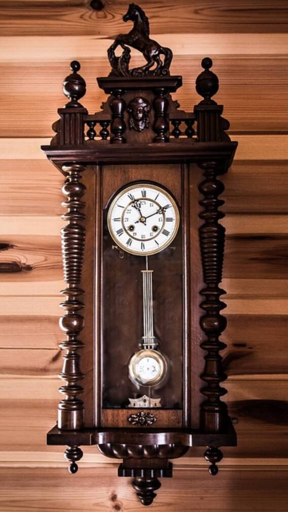 જાણો ઘરમાં કઈ દિશામાં ઘડિયાળ ન રાખવી જોઈએ