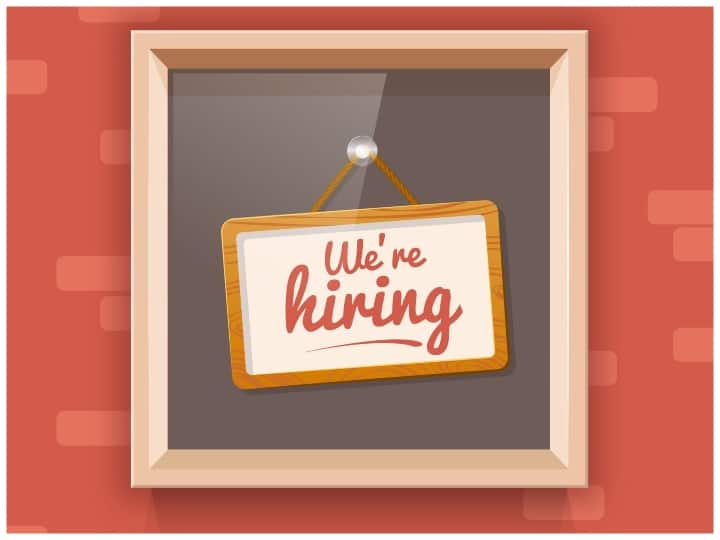 आवेदन करने के लिए ये भी जरूरी है कि कैंडिडेट को 40 शब्द प्रति मिनट के हिसाब से टाइप राइटिंग और 110 शब्द प्रति मिनट के हिसाब से शॉर्ट हैंड आता हो.