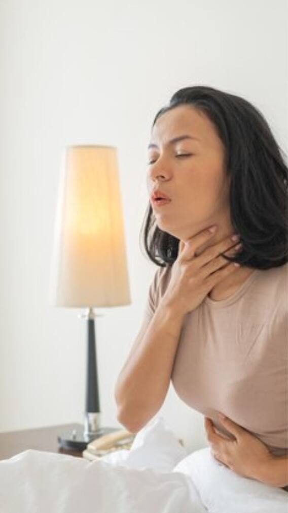 ঘুমের মধ্যে গলা শুকিয়ে যাচ্ছে, ভয়ের ?