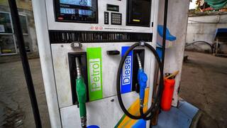 petrol and diesel price chennai on February 8th 2024 know full details Petrol Diesel Price Today: 628வது நாளாக மாறாத நிலவரம்..! இன்றைய பெட்ரோல் விலை எவ்வளவு தெரியுமா?
