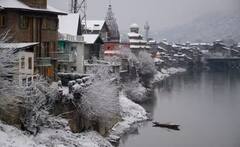 ਕਸ਼ਮੀਰ ਘਾਟੀ 'ਚ ਮੀਂਹ ਅਤੇ ਠੰਡ ਦੋਵਾਂ 'ਚ ਰਿਕਾਰਡ ਕਮੀ, 43 ਸਾਲਾਂ 'ਚ ਜਨਵਰੀ ਸਭ ਤੋਂ ਗਰਮ