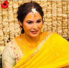 Mandy Takhar: ਪੰਜਾਬੀ ਅਦਾਕਾਰਾ ਮੈਂਡੀ ਤੱਖਰ ਦੇ ਵਿਆਹ ਦੀਆਂ ਰਸਮਾਂ ਸ਼ੁਰੂ, ਹਲਦੀ ਰਸਮ ਦੀਆਂ ਤਸਵੀਰਾਂ ਹੋਈਆਂ ਵਾਇਰਲ