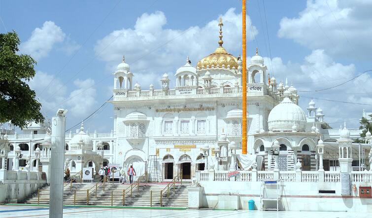 Let's come together and free the Gurudwara from the anticult forces sukbir badal Punjab News: 'ਆਓ ਇਕੱਠੇ ਹੋ ਕੇ ਪੰਥ ਵਿਰੋਧੀ ਤਾਕਤਾਂ ਤੋਂ ਗੁਰੂਘਰਾਂ ਨੂੰ ਆਜ਼ਾਦ ਕਰਵਾਈਏ ', ਮਹਾਰਾਸ਼ਟਰ ਸਰਕਾਰ ਦੇ ਫੈਸਲੇ ਖ਼ਿਲਾਫ਼ ਡਟਿਆ ਅਕਾਲੀ ਦਲ