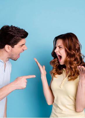 ਸਮੱਸਿਆਵਾਂ 'ਤੇ ਧਿਆਨ ਦੇਣ ਦੀ ਬਜਾਏ ਹੱਲ ਲੱਭਣ 'ਤੇ ਧਿਆਨ ਕੇਂਦਰਿਤ ਕਰੋ। ਵੱਖ-ਵੱਖ ਵਿਕਲਪਾਂ 'ਤੇ ਵਿਚਾਰ ਕਰੋ ਅਤੇ ਉਹਨਾਂ ਦਾ ਇਕੱਠੇ ਮੁਲਾਂਕਣ ਕਰੋ।