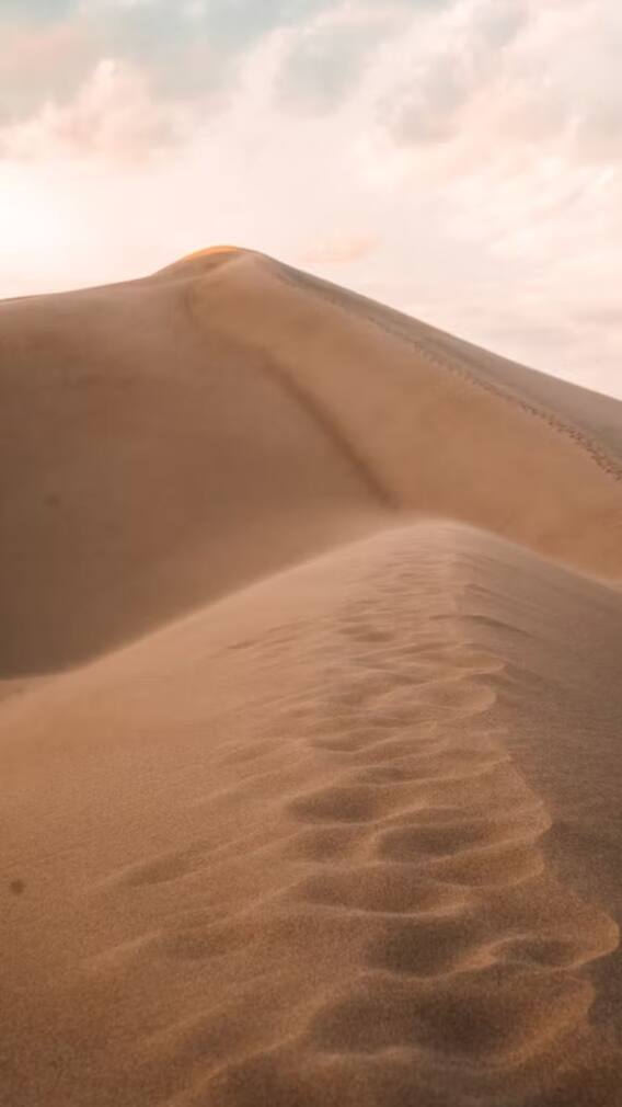 அண்டார்டிகாவின் அதிசயம்..உலகின் டாப் 10 பாலைவனங்கள் இதுதான்!