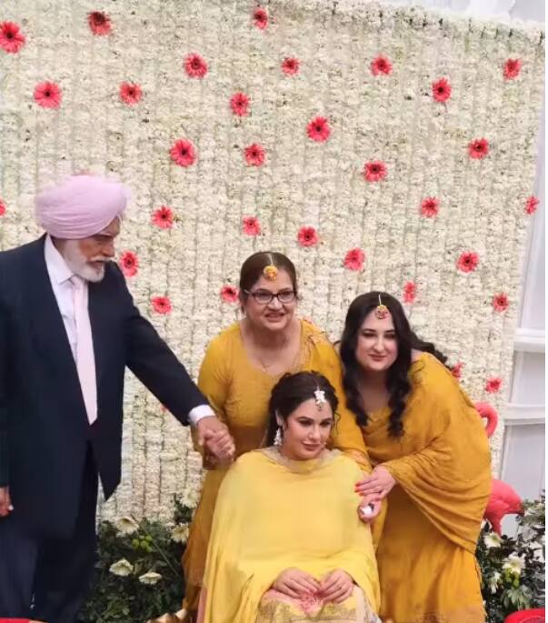 ਅਦਾਕਾਰਾ ਨੇ ਸਾਦਗੀ ਨਾਲ ਆਪਣੀ ਹਲਦੀ ਰਸਮ ਕੀਤੀ, ਜਿਸ ਵਿੱਚ ਉਸ ਦੇ ਕਰੀਬੀ ਤੇ ਪਰਿਵਾਰ ਵਾਲੇ ਹੀ ਸ਼ਾਮਲ ਹੋਏ।