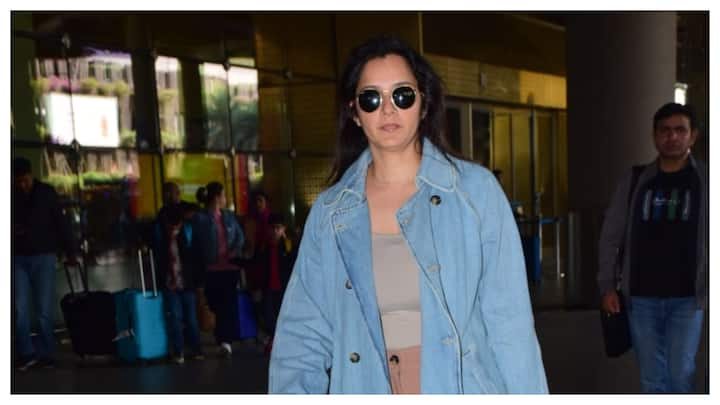 Sania Mirza was spotted at Mumbai airport on Friday, her first public appearance after the divorce announcement with Pakistani cricketer Shoaib Malik.