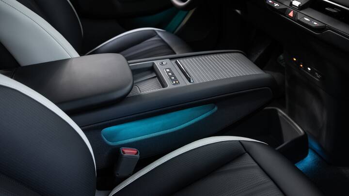 Inside, there is a second row swivelling seat and a dual sunroof. Specific top-end trims also come with relaxation seats which massage you for the second row. (Photo: Somnath Chatterjee)