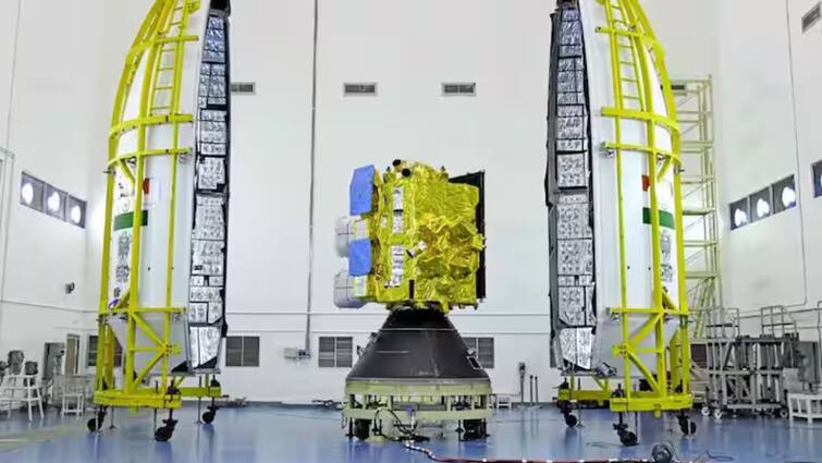 GSLV-F14: ISRO To Launch INSAT-3DS Spacecraft On February 17. Know Exact Timing, And Mission Details in tamil GSLV-F14: பிப்.17ம் தேதி விண்ணில் பாய்கிறது  GSLV-F14 விண்கலம் - இஸ்ரோவின் புதிய இலக்கு என்ன?
