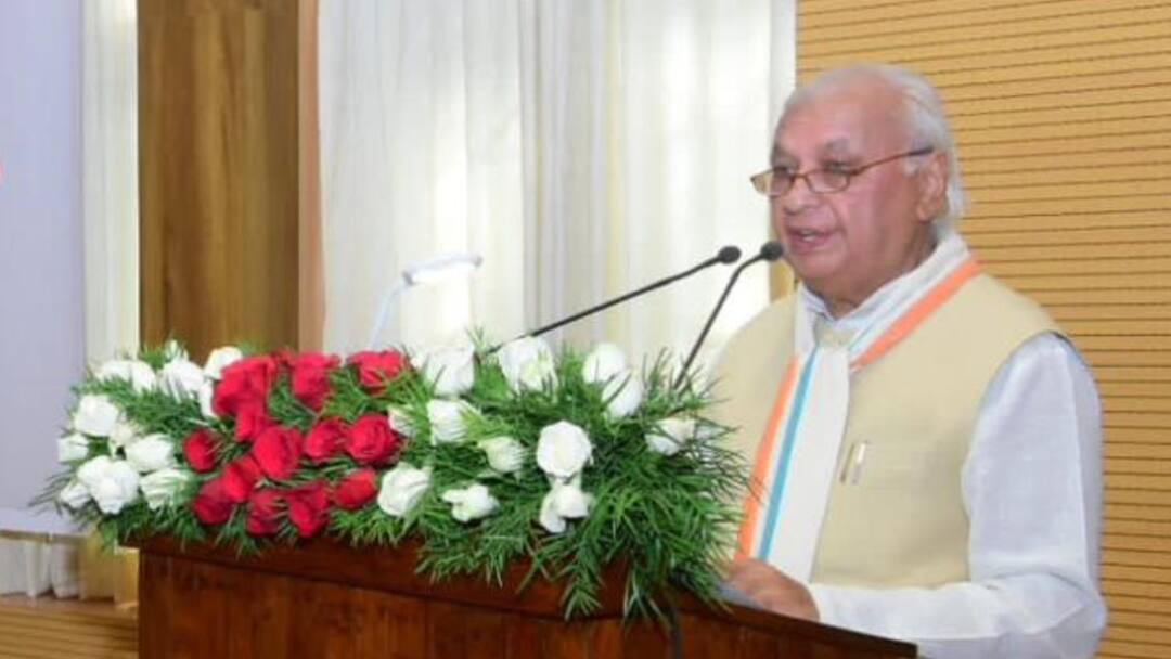 Kerala Governor Arif Khan Criticizes Pinarayi Vijayan For Remarks On Time Spent In State, Calls Out Lack of Onam Invitations Kerala Governor Khan Criticizes Vijayan For Remarks On Time Spent In State, Calls Out Lack of Onam Invitations
