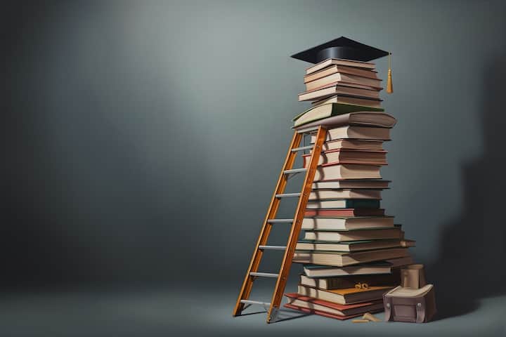 यहां करियर ग्रोथ के अवसर होते हैं, हायर स्टडीज के लिए मौका मिलता है और पढ़ाई के साथ ही एक्स्ट्राक्यूरिकुलर एक्टिविटीज के माध्यम से इतना एक्सपोजर मिलता है जो आगे बहुत मदद करता है. अच्छे टीचर्स, संसाधन और साथियों के बीच आप हर तरह से ग्रो करते हैं.