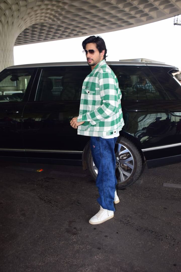 Sid looked charming in a green-and-white checkered blazer and denim trousers.