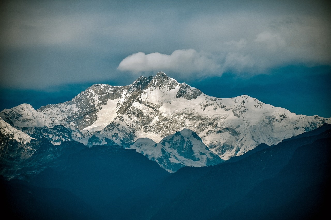 Top 10 Highest Mountains: உலகிலுள்ள உயரமான டாப் 10 மலைகள்! எங்கு உள்ளது தெரியுமா?