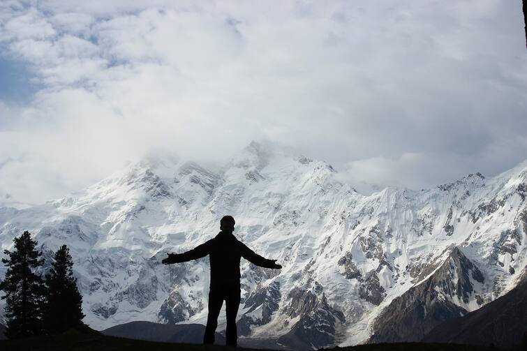Top 10 Highest Mountains in the World including Everest k2 Top 10 Highest Mountains: உலகிலுள்ள உயரமான டாப் 10 மலைகள்! எங்கு உள்ளது தெரியுமா?
