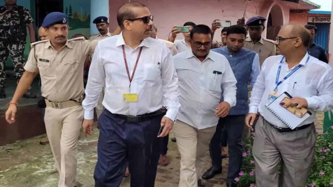 KK Pathak: सक्षमता परीक्षा में कैसे आएंगे सवाल? केके पाठक ने बताया डिटेल, बीपीएससी एग्जाम से तुलना कर समझाया ACS KK Pathak of Education Department told BPSC details regarding competency test ANN KK Pathak: सक्षमता परीक्षा में कैसे आएंगे सवाल? केके पाठक ने बताया डिटेल, बीपीएससी एग्जाम से तुलना कर समझाया